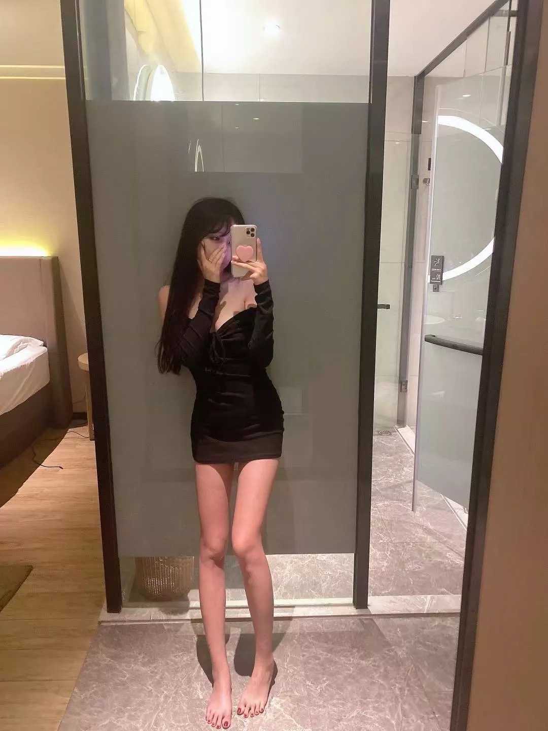 龙岗蛋蛋后性感的玲儿